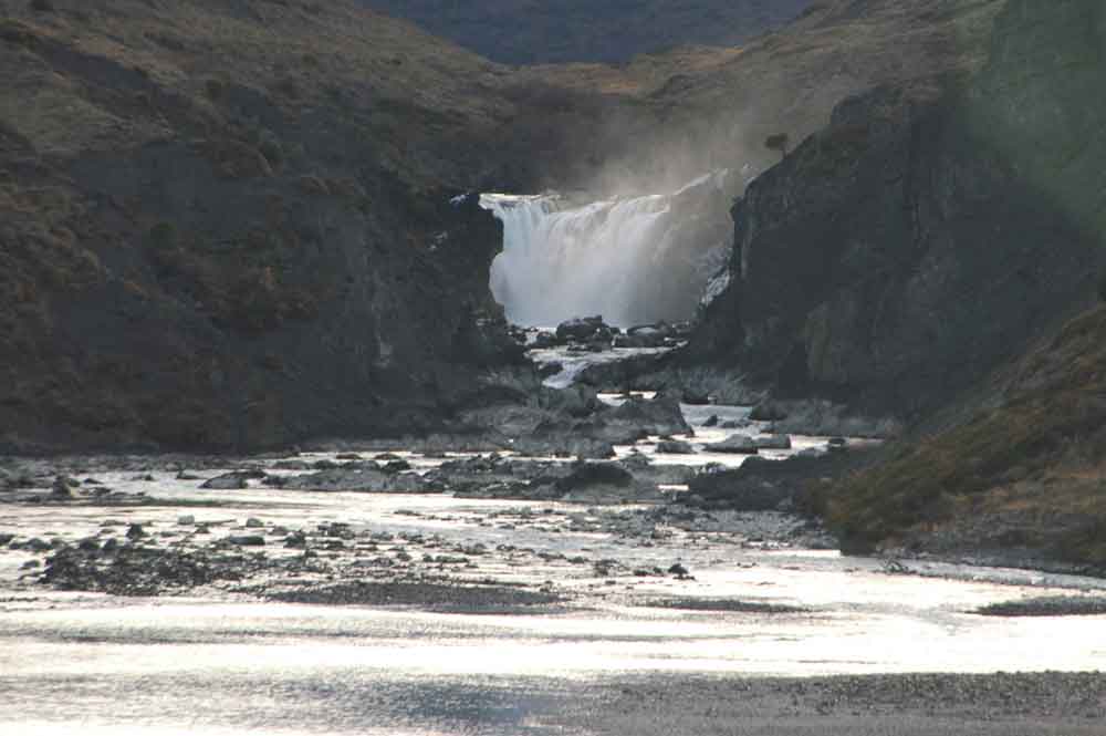 12 - Chile - parque nacional Torres del Paine, catarata
